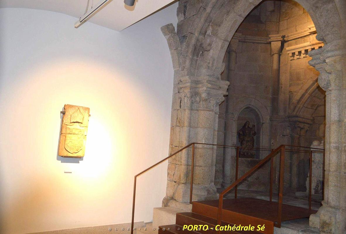 1638- Porto- Cathedrale.jpg